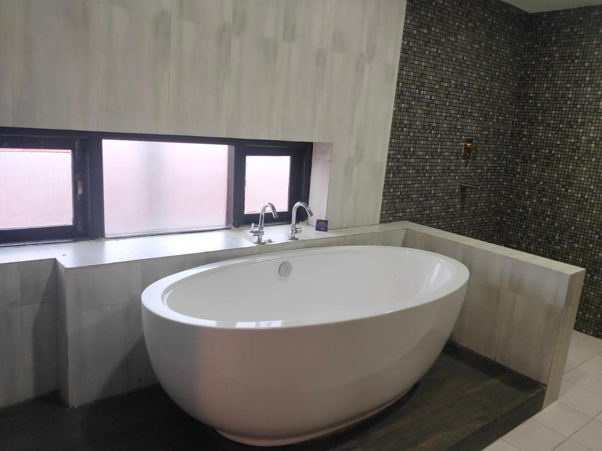 Pashupati Boutique Hotel & Spa Catmandu Exterior foto